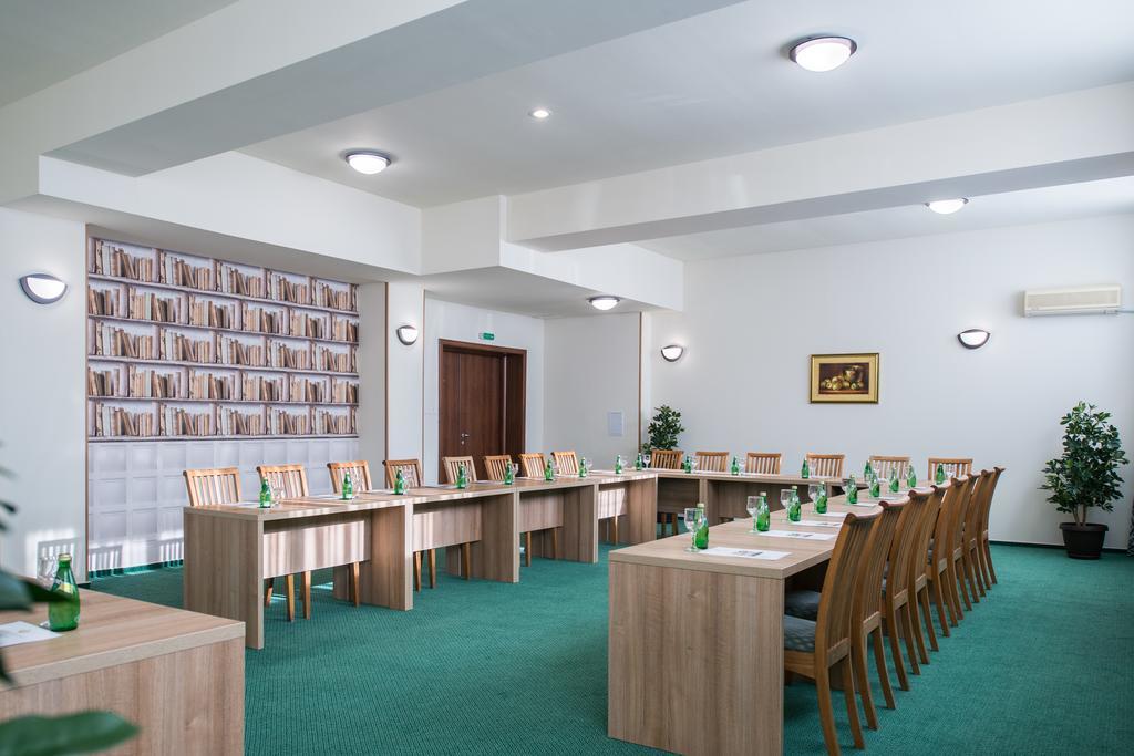 Hotel Oxford Mamaia Buitenkant foto