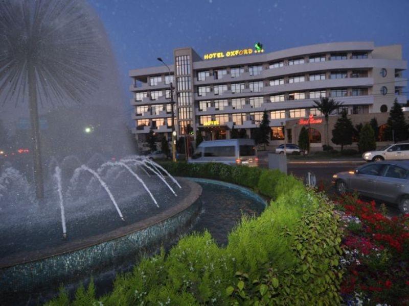 Hotel Oxford Mamaia Buitenkant foto