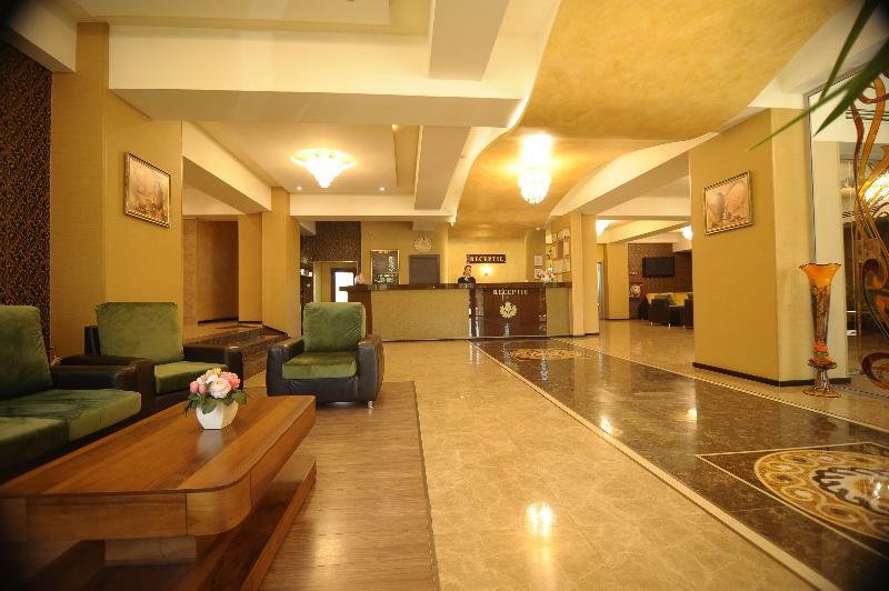 Hotel Oxford Mamaia Buitenkant foto