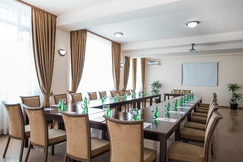 Hotel Oxford Mamaia Buitenkant foto